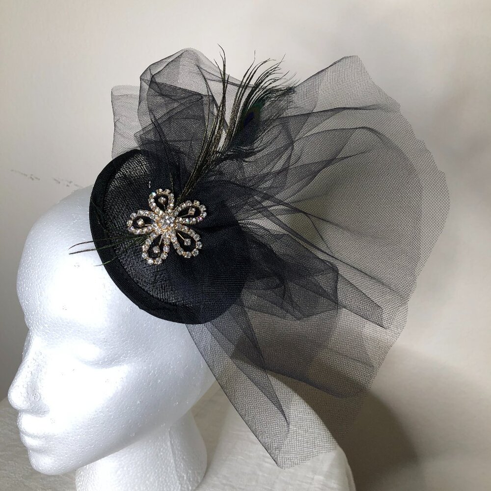 Beautiful New Black Tulle Feather Fascinator with Vintage Brooch